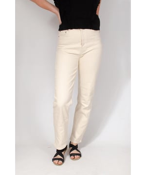 Experience all-day comfort with the high-quality denim fabric and flattering slim leg silhouette, ideal for creating chic and polished looks. Complete your wardrobe with these versatile jeans, perfect for pairing with your favorite tops and shoes for a stylish ensemble. Fit: Slim, Sizing: These run quite large - You may wish to order one size down (see size chart)