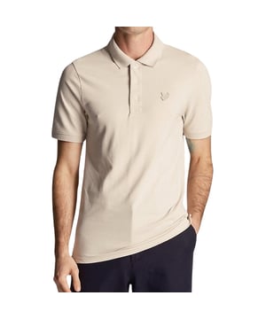 Lyle & Scott Cremekleurig poloshirt, Geborduurd merklogo op de linkerborst, Effen poloshirt, Cremekleurig, Effen poloshirt, Knoopsluiting, Elastische mouwuiteinden, 97% katoen, 3% elastaan, Stijl: SP400TON W870