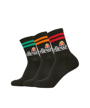 Moderne Tennissocken von der Marke ellesse. Gepolsterte Komfortsohle und flache Zehennähte sorgen für einen optimalen Tragekomfort.