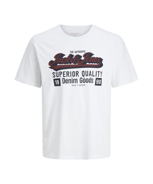 Dit T-shirt combineert tijdloos design met moderne details en is een veelzijdige basic voor elke dag. De klassieke ronde hals en normale pasvorm zorgen voor een comfortabele pasvorm en een casual look. Afhangende schouders geven het shirt een ontspannen gevoel, terwijl omgeslagen zomen aan de mouwen stijlvolle accenten toevoegen. De print met logo en tekstelementen op de voorkant is bijzonder comfortabel en duurzaam dankzij de zachte rubberen print. Het T-shirt is ideaal voor casual outfits, kan op verschillende manieren worden gecombineerd en biedt een coole, sportieve look. Perfect voor mannen die comfort en design willen combineren in één top.