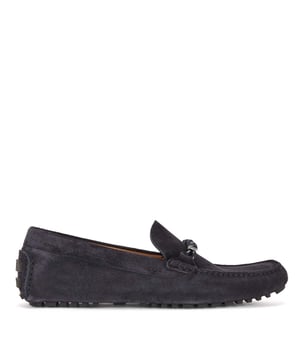 Mens BOSS Driver Moccasin Shoes in dark blue.- Made in Italy.- Full suede upper design for a casual look.- Trimmed with seasonal chord hardware on the vamp. - Rubberised injected outsole and a cognac-leather lining delivers elevated comfort in every step.- Ref: 50472511-401