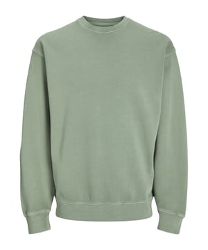 Dieses Sweatshirt vereint lässigen Stil mit maximalem Komfort. Der lockere Schnitt und die überschnittenen Schultern verleihen dem Design eine entspannte Note, während der klassische Rundhalsausschnitt zeitlose Eleganz bietet. Rippbündchen an Ärmeln und Saum sorgen für eine bequeme Passform und runden den Look harmonisch ab. Perfekt für alle, die auf unkomplizierte, stylische Outfits setzen und sich dabei rundum wohlfühlen möchten.