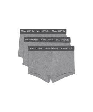 Diese Herren-Boxershorts bieten optimalen Komfort dank ihres regulären Schnitts und des dehnbaren Baumwollmaterials. Der tonale, elastische Bund mit gewebtem Label sorgt für einen sicheren und stilvollen Sitz. Geliefert in einer praktischen Packung mit drei Stück haben die Shorts einen kurzen Beinabschluss für zusätzliche Bewegungsfreiheit. Der weiche Einzel-Jersey-Stoff fühlt sich angenehm auf der Haut an und bietet ganztäglichen Komfort. Ideal für den Alltag kombinieren diese Boxershorts Funktionalität mit zeitlosem Design.