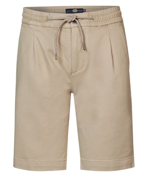 Klassische Chino-Shorts mit Hosenschlitz mit Knopf- und Reißverschluss und Tunnelzug. Diese Shorts haben zwei seitliche Eingrifftaschen und zwei Gesäßtaschen mit Knopf. In mehreren Farben erhältlich. Chino-ShortsHosenschlitz mit Knopf- und ReißverschlussTunnelzugSeitliche Eingrifftaschen und Gesäßtaschen97 % Baumwolle, 3 % ElasthanDas Model ist 152 cm groß und trägt Größe 152.