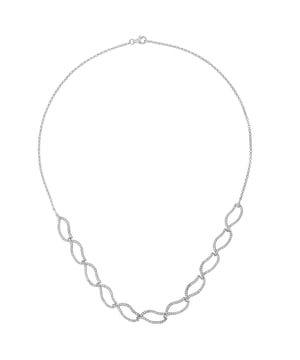 Deze oogverblindende halsketting voor vrouwen van Orphelia is het perfecte cadeau om jezelf of een dierbare te verwennen. De halsketting is gemaakt van 925 Sterling Zilver, gekleurd Zilver met een lengte van 44 cm en weegt 9,45 gram. De Orphelia Women's 925 Sterling Silver Necklace - Silver ZK-2795 wordt geleverd in een prachtige geschenkdoos en heeft een garantie van twee jaar.