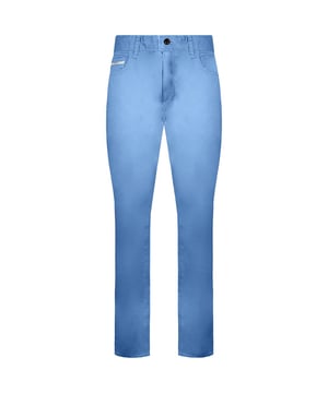 Los pantalones Vans Off The Wall V46 Low Waist Straight Leg para hombre son un complemento elegante y versátil para tu armario. Estos pantalones ofrecen un aspecto contemporáneo y un ajuste cómodo para diversas ocasiones. He aquí una breve descripción de estos pantalones:

 Diseño de cintura baja:  Los pantalones V46 presentan un diseño de cintura baja que les confiere un aspecto moderno y actual. Se ajustan cómodamente por debajo de la cintura, añadiendo un toque juvenil y de tendencia a tu atuendo.

 Corte recto:  Estos pantalones presentan un corte de pierna recto, que ofrece una silueta clásica y atemporal. Este diseño permite combinarlos fácilmente con una amplia gama de calzado, desde zapatillas deportivas hasta botas, lo que los hace adecuados tanto para ocasiones informales como semiformales.

  Construcción de calidad:  Vans es conocida por su compromiso con la calidad, y estos pantalones no son una excepción. Están fabricados con materiales de alta calidad para garantizar su durabilidad y longevidad.

 Diseño clásico de 4 bolsillos:  Estos pantalones cuentan con un diseño clásico de 4 bolsillos, proporcionando un amplio espacio para sus elementos esenciales, manteniendo un aspecto limpio y tradicional.

  Marca Off The Wall:  Fieles al estilo icónico de Vans, estos pantalones podrían presentar sutiles elementos de marca "Off The Wall", añadiendo un toque de autenticidad a tu atuendo y mostrando tu afinidad por la cultura skate.

En resumen, los pantalones Vans Off The Wall V46 Low Waist Straight Leg para hombre ofrecen una opción moderna y elegante para tu vestuario diario y semi-casual. Con su corte de cintura baja y pierna recta, estos pantalones son un complemento versátil para tu armario. Tanto si eres un entusiasta del monopatín como si simplemente aprecias unos pantalones cómodos y a la moda, los pantalones V46 ofrecen estilo y calidad, manteniéndose fieles a la reputación de autenticidad y durabilidad de Vans.