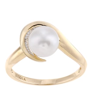 9K (375) White Gold: 1.51gr; # Diamond: 0.05ct; # Cultured Pearl: 3.77 ct