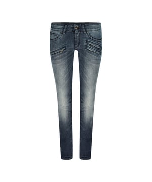 Balmain FP5359JI363 Blue Jeans. Feel confident and stylish in Blue Jeans from Balmain, crafted with premium denim and featuring the iconic Balmain logo. Let your look shine with these jeans, designed to flatter and make a statement. Dare to be different!. Skinny Jeans, Balmain Blue Jeans. 65% Cotton, 35% Elastomultiester, Made In Italy. Branded Badge. Style Code: FP5359JI363