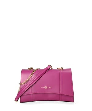 Bolso bandolera para mujer. El cierre es con botón magnético. Los bolsillos internos son uno con cremallera. Los bolsillos externos están ausentes. La bandolera es ajustable en piel. Falta el mango. Hay un compartimento interno. El material exterior es piel auténtica arrugada. Internamente está forrado en tejido 70% algodón - 30% poliéster. Medidas: 27x16x8 cm. Hecho en Italia