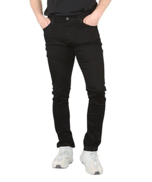 MYT Heren skinny-fit stretchjeans. Binnenbeenlengte 32 inch. Deze skinny fit jeans benadrukt je beste vorm en comfort en is voorzien van betere stretchtechnologie. 2 achterzakken, 2 voorzakken en één muntzakje. Knoopsluiting, merkknopen en klinknagels. Taillelabel van PU-leer met merklogo. Gemaakt van zeer comfortabele hyperstretch denimstof.