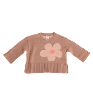 Girls' jumper made from a soft and comfortable fabric, ideal for keeping warm on cool days.

 It features a crew neck design and a slightly loose fit, allowing for greater freedom of movement.

 The sweater is decorated with a striking floral design, adding a fun and cheerful touch to the style.

 Ribbed cuffs and hem add texture, while side slits at the hem add modern detail and encourage movement.

 This sweater is perfect for combining with different casual outfits and adding a touch of color to little ones' wardrobe.
 Composition: 100% Cotton
 Care:
- Machine wash cold.
 - Use mild detergents.
 - Do not use a dryer.
 - Iron at low temperature.
 - Do not dry clean.