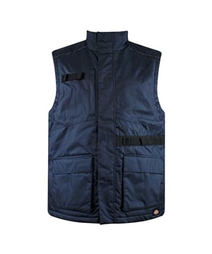 Complete su atuendo diario durante días en el trabajo con nuestro AWT Utility Body Body Warmer. Hecho con una tecnología avanzada a prueba de intemperie, esta chaqueta con botones sin mangas presenta una capa protectora de PU y un acogedor forro de vellón.