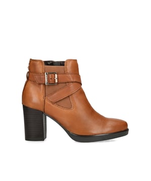 Carvela