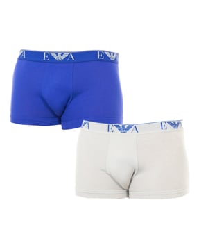 Pack-2 Retro Boxers Emporio Armani.
 Made of elastic cotton.
 Matching elastic rubber waistband, with the brand's name and logo embroidered consecutively in contrast.
 Comfortable and breathable fabric.
 Anatomical front, with the ability to hold without squeezing.
 Seams seen in tone.
 Composition: 95% Cotton, 5% Elastane
 Care:
-Wash at max temperature. 40ºC.
 -Do not use bleach.
 -Supports dry cleaning.
 -Allows you to use a dryer.
 -Iron at max temperature. 130ºC.