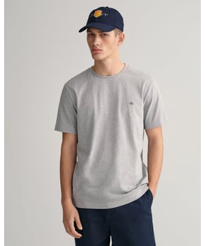 Featuring a small-scale shield graphic embroidered at the chest, this T-shirt is crafted from cotton with a fine rib at the neckline for ultimate comfort. An essential part of any ensemble, wear it under your favorite knitwear, outerwear or paired with jeans, chinos, and shorts alike.
Regular fit  Crew neck  GANT graphic embroidered at chest
&nbsp;
2003184
&nbsp;