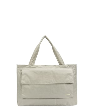 The Oversized Landscape Tote is the perfect travel companion for carrying your overnight goods or everyday essentials. The bag features one large main compartment with an oversized flap over zip pocket to the front. Features: , Zip top opening, Front oversized flap over zip pocket, Rear zip pocket, SMITH & CANOVA antique brass logo, Branded antique brass zips, Padded shoulder handle, Internal 15 inch padded laptop sleeve, Internal zip pocket, 2 Internal mobile phone slip pockets - fits normal and plus size smart phones, 3 Internal pen slip pockets Style Ref: 92684 STONE