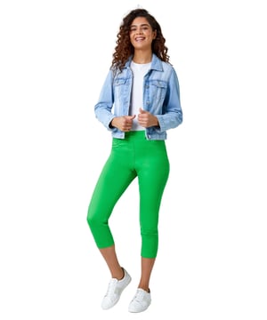 Cropped Stretch Denim Jegging Cotton Capri Jean Leggings from Roman. Let these basic cropped jeans transform your wardrobe for the summer season. A versatile style that can be worn with almost anything, these cropped stretch jeggings will be your go-to wardrobe saviour.