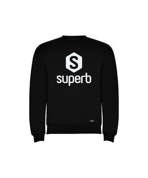 Sweatshirt Superb.
 Round neck.
 Brand print on the front.
 Ribbed cuffs and waistband.
 Seams seen in tone.
 Composition: 50% Cotton, 50% Polyester
 Care:
- Wash at max. 40ºC.
 - Do not use bleach.
 - Iron at low temperature.
 - Do not dry clean.
 - Do not use dryer.