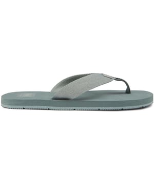Get Going With A Summer-sun-and-beach Vibe In The Logo Flip-flop Sandals From Helly Hansen. They Are Crafted From 100% Recycled Polyester Webbing And A 30% Recycled Rubber Sole, Epitomising Sustainable Summer Style. Their Branded Footbed Adds A Dash Of Chic, While The Recycled Materials Provide Unprecedented Comfort. Every Stride Leaves A Lighter Footprint On Our Planet, Making Them The Perfect Blend Of Fashion And Eco-friendliness.