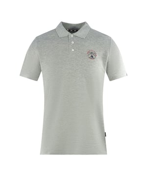 Aquascutum London Crest Graues Poloshirt. Vertrauen Sie auf das kultige Design von Aquascutum und werten Sie Ihre Garderobe mit diesem luxuriösen Poloshirt auf. Es ist aus weicher grauer Baumwolle gefertigt und zeigt das charakteristische Logo für einen zeitlos stilvollen Look. Setzen Sie ein Statement, ohne auch nur ein Wort zu sagen... Gedrucktes Markenlogo auf der linken Brust, Knopfverschluss, Union Jack Logo. 100% Baumwolle, Aquascutum London Crest Grey Polo Shirt. Normale Passform, Passgenauigkeit, Kurze Ärmel, Halsausschnitt. Style Code: P00623 94