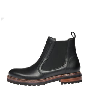 Unser Leisten "Core" ist ein moderner, runder Leisten mit hervorragender Passform. Ob als Chelsea Boot oder SchnÃrstiefel â“ der Core bietet eine angenehme Weite und optimalen Halt fÃr hÃchsten Tragekomfort.Â 