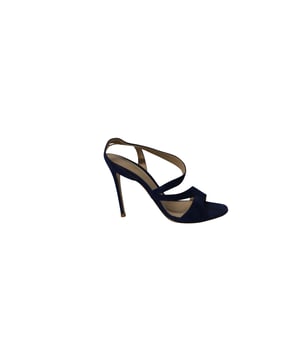 VINTAGE, RRP AS NEW
In a classic shade of royal blue, these sandals from Gianvito Rossi are designed to make you look ultra-stylish! Crafted from suede into an open-toe silhouette, these sandals exhibit crisscross vamp straps and ankle straps with a slip on style. They have been endowed with comfortable leather-lined insoles and elevated on 11 cm stiletto heels.

Gianvito Rossi Strappy Heels in Royal Blue Suede
Condition: very good
Sign of wear: moderate wear on soles and some marks on the insoles
Material: Suede
Size: 39.5
SKU: 129255