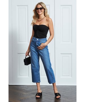 REASONS TO BUY: 

This season's coolest denim cut
Go-with-everything mid-blue wash
They're comfy and cool
Wear them off-duty or take them out-out
Dress up with a bandeau, evening bag and sandals
Keep it casual with a tee and white trainers

Inside leg to fit: Short 29" | Regular 31" | Long 33"