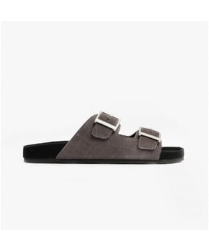 Barbour Barbour EDDIE Mens Suede Mule Slippers Dark Grey

 Upper Material: Suede

Lining Material: Nylon

Sole Material: Synthetic

Closure/Fastening: Slip-On

Features: Comfort,Breathable

Toe Shape: Round

Shoe Width: Regular

Item Weight: 0.5 KG

Heel Height: Flat (Under 2.5cm)

Slipper Style: Mule

Gift Boxed: No
Product Code: MHF0005GY98
