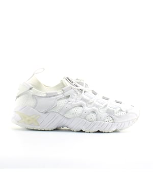 Lanzado en la década de 1990, el Gel-Mai de ASICS Tiger se reintroduce como un entrenador de fitness de estilo de vida de rendimiento con su diseño futurista y de giro de la cabeza. El resurgimiento de las tendencias de los años 90 ha permitido que los ASIC alcancen sus archivos para producir esta fresca color de la zapatilla de zapatilla Gel-Mai.