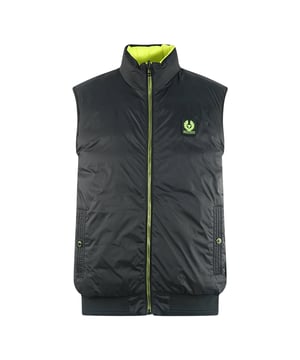 Chaleco de plumon reversible Flash Circuit negro de Belstaff. Experimente lo ultimo en versatilidad y estilo con la chaqueta negra Belstaff. Esta chaqueta de plumon reversible ofrece calidez y un diseno vanguardista, lo que le permite pasar sin esfuerzo de un look informal de dia a un elegante conjunto de noche. ¡Mantente comodo y luce increible con esta chaqueta imprescindible! Chaqueta De Plumas, Amarilla En El Reversible, Material: 100% Poliamida, Relleno: 90% Plumon De Pato Blanco, 10% Pluma De Pato Blanco. Insignia de la marca en el lado izquierdo del pecho, Chaqueta ligera con relleno de plumon, Ropa reversible con detalles de neon, Se guarda en un bolso, Cierre de cremallera frontal expuesto, Dos bolsillos laterales con cierre a presion. Chaqueta reversible, Cierre con cremallera, Chaleco negro, Chaleco amarillo. Estilo: Chaleco reversible Flash Circuit BKNYL