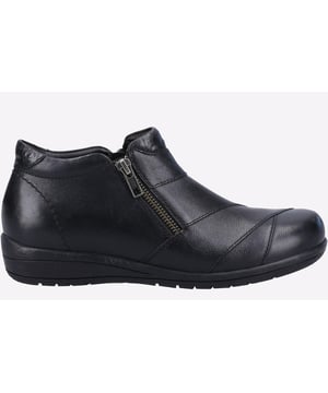 Treat your feet to these timelessly elegant ladies ankle boots from Fleet & Foster. Freisan is an easy to wear simplistic style crafted in quality leather with a zip side for easy on and off, memory foam footbed and padded collar for extra comfortTreat your feet to these timelessly elegant ladies ankle boots from Fleet & Foster.- Quality leather upper- Leather panel detailing- Padded collar for extra comfort- Zip closure- TPR sole