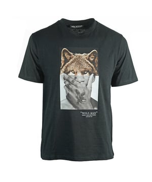 Neil Barrett Wolf Man Schwarz Oversize Tee. Kurzärmeliges Wolf Man Black T-Shirt. Lockere Passform, für große Größen konzipiert. Für eine normale Passform eine Nummer kleiner wählen. 100% Baumwolle, hergestellt in Italien. BJT689S N534S 1874