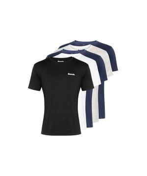 This 5 pack cotton 'Josh' T-Shirt set from Bench features versatile crew neck T-Shirts with the classic Bench logo on the chest. These T-Shirts are an everyday essential, style them with jeans or joggers.