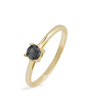 Otieno ring in 925 sterling zilver en 18k goud afgewerkt met onyx zirkonia's. Africa Moda dompelt je onder in een wereld van levendige kleuren, prachtige texturen en handgemaakte ontwerpen die de essentie van jouw geest weerspiegelen.
