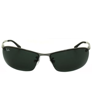 Les lunettes de soleil Rayban 3183 004 71 Gunmetal Vert font partie de la famille active Ray-Ban et le choix idéal pour le plein air ou quelqu'un avec un style de vie sur le gui. Le design semi-convertible est moderne et minimum pour un aspect slick et slick et dispose de bras flexibles minces pour un confort maximum. Le cadre métallique est super léger et les coussinets de nez en silicone doux sont réglables pour un ajustement personnalisé. Le logo signature Ray-Ban-Ban est disponible sur la lentille en plus de la charnière du temple.