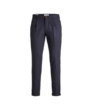 Heren jeans van het merk Jack & Jones. De broek is gemaakt van hoogwaardig katoen, polyester en elastaan. De elastaan zorgt ervoor dat de broek veel stretch heeft en dus een mooi aansluitende pasvorm heeft.  Merk: Jack & JonesModelnaam: JJimarco JJsean Nor Dark Navy BfCategorie: heren jeansMaterialen: katoen/polyester/elastaanKleur: blauw