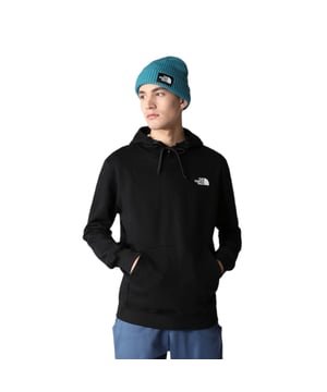 The North Face Simple Dome Hoodie is a year-round staple. A comfortable fit with a subtle half dome logo on the chest and kangaroo pocket for chilly hands, it’s the perfect piece to pack for your adventures out in the wild