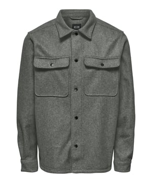 Das Only&Sons Langarmhemd für Herren vereint klassische Eleganz mit hoher Funktionalität und eignet sich ideal für Freizeit und Büro. Das Hemd ist normal geschnitten und bietet eine bequeme Passform, die sich perfekt an den Körper anpasst, ohne einzuengen. Die durchgehende Knopfleiste mit dezenten Knöpfen unterstreicht den klassischen Look und ermöglicht ein einfaches An- und Ausziehen. Der traditionelle Hemdkragen verleiht dem Design einen zeitlosen Stil, der sowohl leger als auch elegant kombiniert werden kann. Praktisch und stilvoll sind die Brusttaschen mit Knopfleiste, die nicht nur optisch überzeugen, sondern auch Stauraum für Kleinigkeiten bieten. Die 1-Knopf-Manschetten an den Ärmeln sorgen für eine verstellbare Weite und runden das Design ab. Gefertigt aus hochwertigen Materialien, bietet das Hemd ein angenehmes Tragegefühl und ist gleichzeitig strapazierfähig. Ein weiteres Highlight: Das Material läuft maximal 5% ein, was langfristig die perfekte Passform sichert.