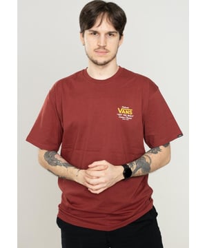 The Vans Holder Classic T-Shirt has a crew neck, short sleeves and Off the Wall graphics on the left chest and back.