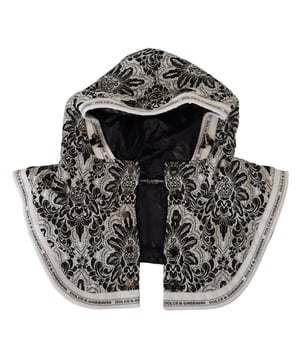 Marca: Dolce & Gabbana.
  Coleccion: MainLine.
  Modelo: Sombrero envolvente para toda la cabeza.
  Color: Blanco Floral.
  Material: 100% algodon.
  Fabricado en Italia.
  Detalles del logotipo.
  Apto para hombres.