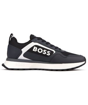 Las zapatillas de deporte con cordones BOSS Jonah Run tienen una parte superior de materiales mixtos de primera calidad, con detalles llamativos y una llamativa marca BOSS. Estas zapatillas deportivas contemporáneas de estilo running tienen detalles blancos y un diseño elegante de inspiración retro. Una plantilla acolchada, un tobillo acolchado, una plantilla Ortholite y una suela gruesa ofrecen mayor comodidad y agarre. Ya sea que quieras hacer una declaración de moda de diseñador, hacer algunos recados o dejar una huella en el gimnasio, estos son tus corredores preferidos.