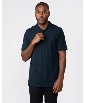 Lyle & Scott Marineblauw poloshirt, Geborduurd merklogo op de linkerborst, Effen poloshirt, Marineblauwe kleur, Effen poloshirt, Knoopsluiting, Elastische mouwuiteinden, 97% katoen, 3% elastaan, Stijl: SP400TON Z271