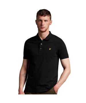 Het ultieme Lyle & Scott -stijlicoon, ons gewone poloshirt loopt al tientallen jaren voorop in de mode. Verkrijgbaar in een scala aan kleuren en geconstrueerd uit een lichtgewicht, zachte katoenmengsel, onze polo's zijn een garderobe essentieel. Doordrenkt met elastaan, dus toegevoegd stretch en afgewerkt met klassieke geribbelde kraag en manchetten, drie knuts placket met detailstiksels, plus onze kenmerkende Golden Eagle, een teken van echt Brits erfgoed. 
 
Fit: regelmatig
Het is vervaardigd om het lichaam niet te strak of te losjes te passen, waardoor je een klassieke, tijdloos stijlvolle uitstraling hebt. We raden u aan uw gebruikelijke grootte te bestellen, maar als u tussen twee wordt gevangen, ga dan een grootte omhoog.