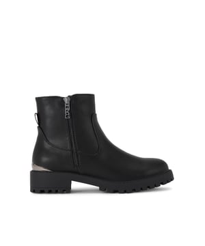 The KG Kurt Geiger Tahira is a black ankle boot with one statement zip on the outer side with KG Kurt Geiger pull tab and zip on the other to slip on easily. Heel height: 40mm.