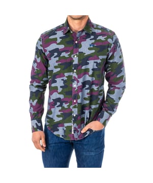 Shirt met lange mouwen.
 Kleur Multicolor-camouflage
 Hals met kapel.
 Sluitknopen aan de voorkant.
 Stoffen label, met de naam van het merk, aan de onderkant.
 Logo van het merk, geborduurd op de voorkant.
 Manchetten met knoopsluiting.
 Naden in toon zichtbaar.

 Samenstelling: 100% katoen

 Wasvoorschriften:
 - Maximaal wassen op 40ºC.
 - Strijken op gemiddelde temperatuur, max. 110 ° C.
 - Droger mag gebruikt worden.
 - Geen bleekmiddel gebruiken.
 - Kan niet chemisch gereinigd worden.


 Samenstelling: 100% Katoen
 Onderhoud:
- Maximaal wassen op 40ºC.
 - Strijken op gemiddelde temperatuur, max. 110ºC.
 - Je kunt een droger gebruiken.
 - Geen bleekmiddel gebruiken.
 - Kan niet chemisch gereinigd worden.