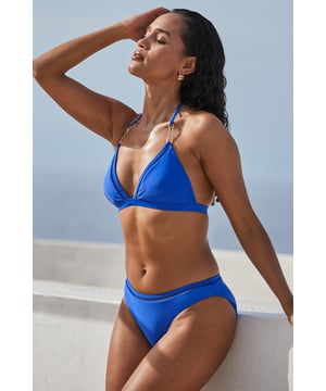 REASONS TO BUY:

Everyone needs a great black bikini
Elevated with a sexy cut-out detail
Coverage in all the right places
It's cut to flatter
Don't forget the matching top
Throw a kaftan on top for al fresco lunching