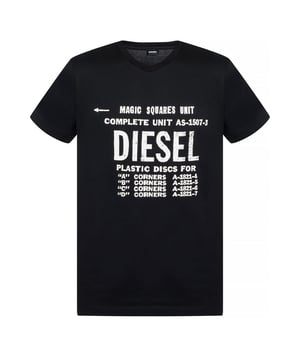 Camiseta Diesel T-Diego-B6 Negra. Camiseta Diesel de manga corta en color negro. Marca diésel. 100% algodón. Ajuste regular, se ajusta a la talla real. Estilo:T-Diego-B6 900