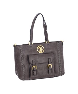 Bolso hobo U.S. POLO ASSN.
Sintético.
Cierre con cremallera.
Bolsillo en el frontal con cierre de imán.
Interior frontal: Dos bolsillos abiertos.
Interior trasero: Un bolsillo con cremallera.
Correa extraíble ajustable.
Logo de la marca en el frontal.
Costuras vistas a tono.
 Medidas: 31,5x23x11cm
 Composición: 100% Poliuretano
 Cuidados:
Limpiar con un paño húmedo.