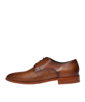 Entdecke den Lorenzo Mesh â“ deinen eleganten Begleiter in Schwarz. Ein Plain Derby der Klasse, bei dem edles Mesh-Material mit weichem Glattleder an der SchnÃrung und dem Fersenbereich kombiniert wurde. Erlebe Luxus auf Schritt und Tritt durch das Innenfutter aus Leder und das Memory-Foam-FuÃŸbett. Jedes Detail dieses Schuhs wurde mit Liebe und Sorgfalt gestaltet, um dir ein erstklassiges Trageerlebnis zu bieten. Ob im BÃro oder bei besonderen AnlÃssen â“ mit diesem Schuh setzt du in jeder Situation ein stilvolles Statement.