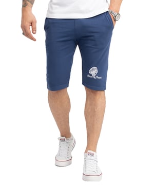 Mit den modischen kurzen Sporthosen von "Rock Creek" machen Sie immer eine ausgezeichnete Figur. Sie können die Sportshorts auch in Ihrer Freizeit tragen. Dieses Kleidungsstück ist ein echtes Allround-Talent. Die Hosen sind in unterschiedlichen Farben erhältlich. Egal, ob Sie dezente oder kräftige Farben bevorzugen, Sie finden bestimmt ein passendes Modell ganz nach Ihrem individuellen Geschmack. Das Modell H-273 ist eine Sportshorts die mit praktischen Taschen ausgestattet ist. So können Sie kleine, wichtige Utensilien unkompliziert verstauen und immer griffbereit vorfinden